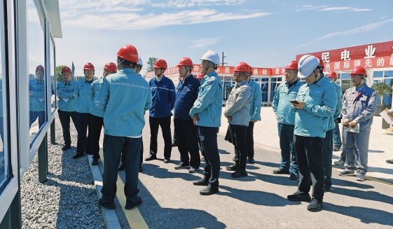 张恒董事长陪同国网山东省电力江南jiangnan（中国）孙岗副总经理视察曹州变扩建工程